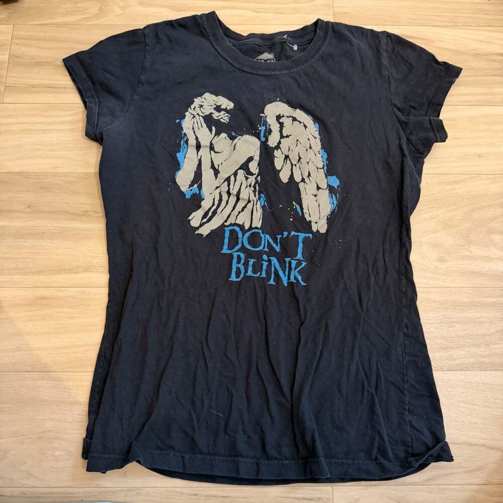 JINX Doctor Who Weeping Angel 'Don't Blink' Graphic T-Shirt